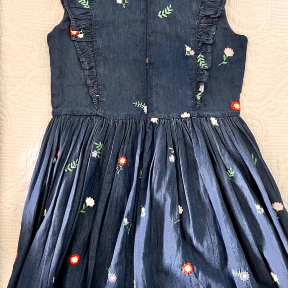 NWT Mini Boden Chambray Embroidered Frill Dress Cotton |  Girls size 11/12 - Picture 3 of 7